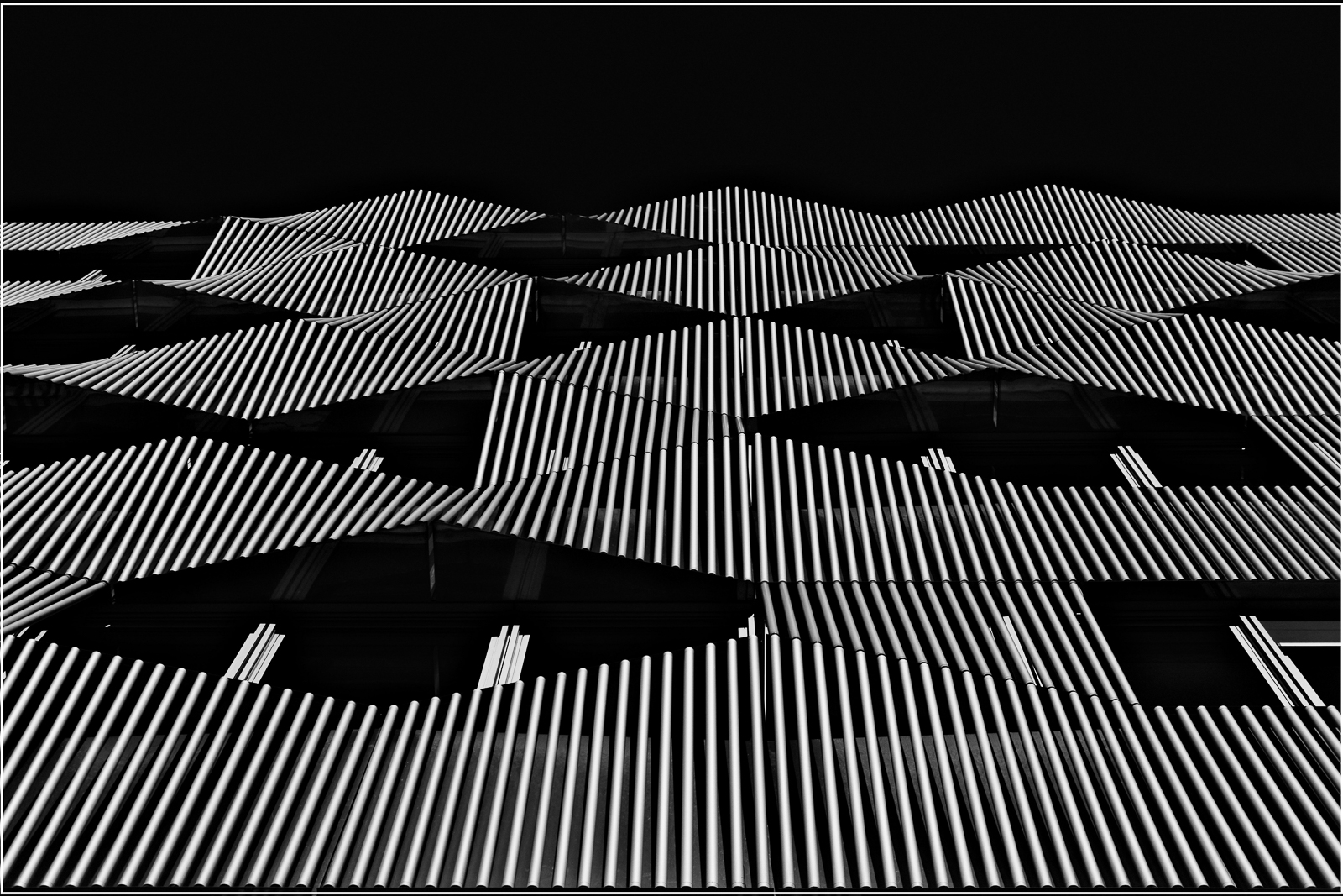 Lire la suite à propos de l’article Nos photos du mois de Novembre : thème Courbes et lignes en architecture